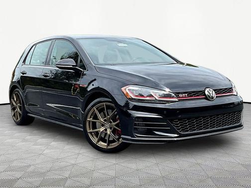 Deep Black Pearl 2020 Volkswagen Golf 1.4T TSI