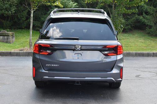 Modern Steel Metallic 2026 Honda Odyssey EX-L