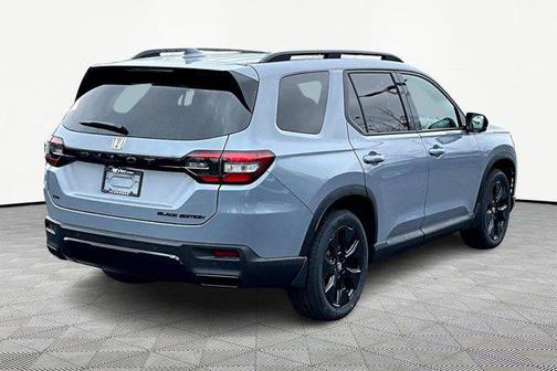 Sonic Gray Pearl 2026 Honda Pilot Black Edition