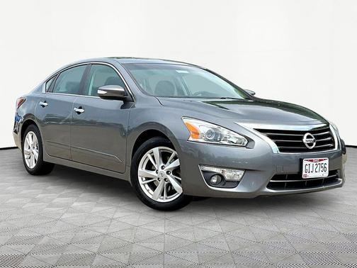 Gun Metallic 2015 Nissan Altima 2.5 SL