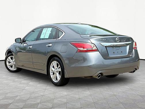 Gun Metallic 2015 Nissan Altima 2.5 SL