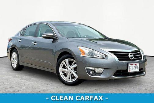 Gun Metallic 2015 Nissan Altima 2.5 SL