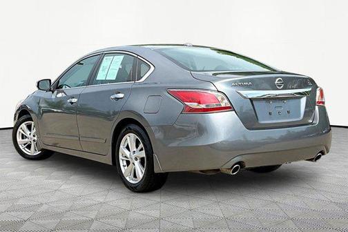 Gun Metallic 2015 Nissan Altima 2.5 SL