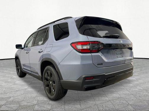 Sonic Gray Pearl 2026 Honda Pilot Black Edition