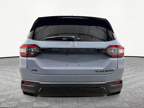 Sonic Gray Pearl 2026 Honda Pilot Black Edition