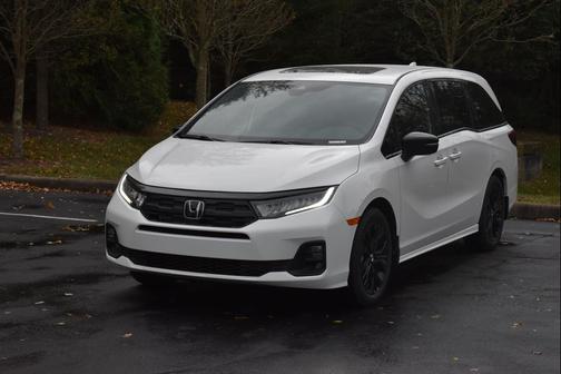Platinum White Pearl 2026 Honda Odyssey Sport-L