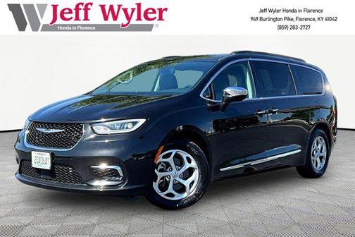 Brilliant Black Crystal Pearlcoat 2023 Chrysler Pacifica Limited