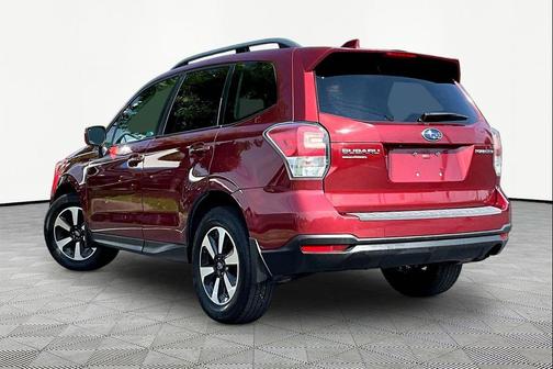 Venetian Red Pearl 2017 Subaru Forester 2.5i Premium