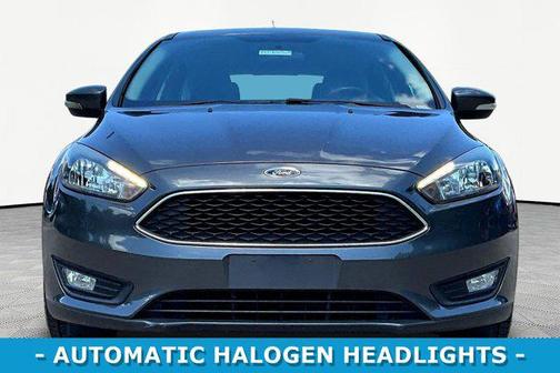 Magnetic 2015 Ford Focus SE