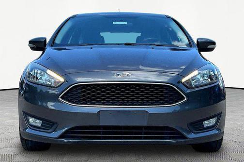 Magnetic 2015 Ford Focus SE