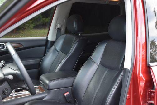 2020 Nissan Pathfinder Platinum 2WD