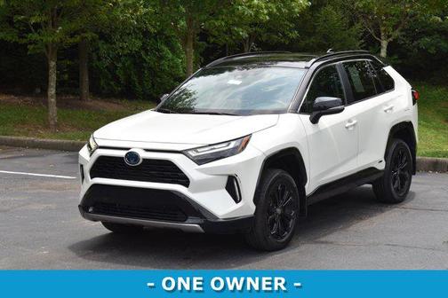 2022 Toyota RAV4 Hybrid SE
