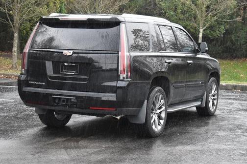 2020 Cadillac Escalade Luxury