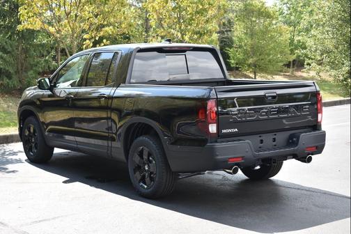 Crystal Black Pearl 2026 Honda Ridgeline Black