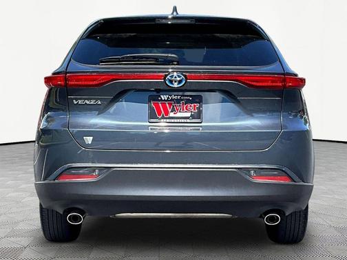 Coastal Gray 2024 Toyota Venza LE