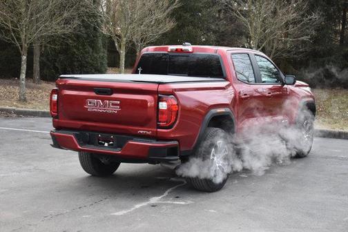2024 GMC Canyon AT4