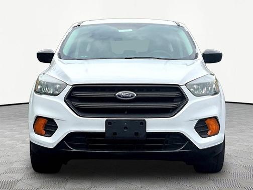Oxford White 2018 Ford Escape S