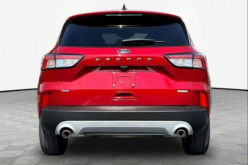 Rapid Red Metallic Tinted Clearcoat 2020 Ford Escape SE