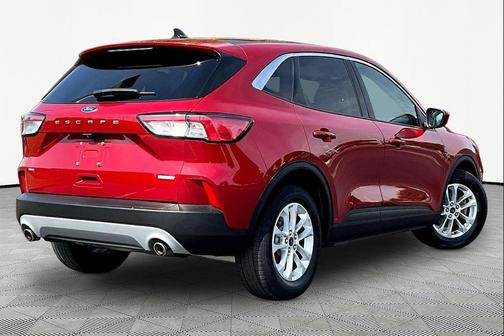 Rapid Red Metallic Tinted Clearcoat 2020 Ford Escape SE