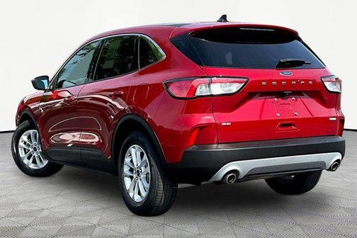 Rapid Red Metallic Tinted Clearcoat 2020 Ford Escape SE