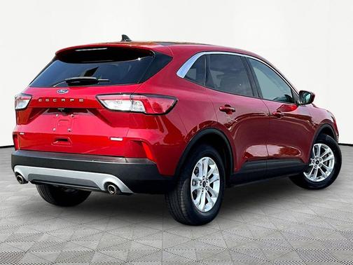 Rapid Red Metallic Tinted Clearcoat 2020 Ford Escape SE