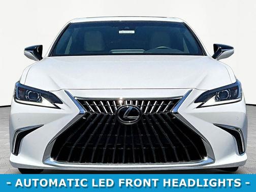 Eminent White Pearl 2024 Lexus ES 300h Base