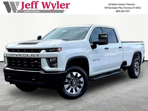 Summit White 2022 Chevrolet Silverado 2500 Custom