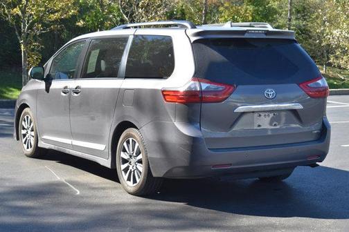 2020 Toyota Sienna Limited Premium