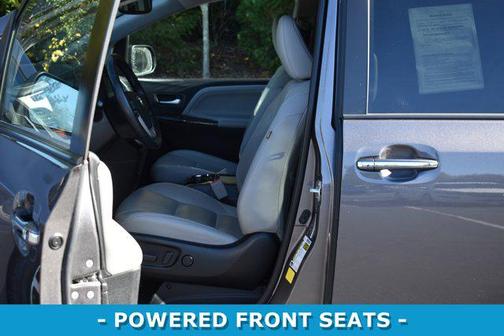 2020 Toyota Sienna Limited Premium