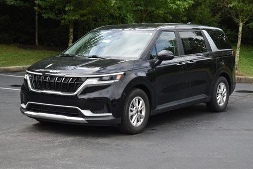 2023 Kia Carnival LX