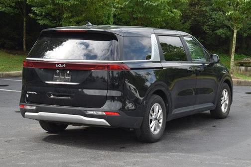 2023 Kia Carnival LX