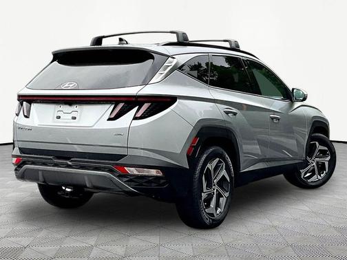 Shimmering Silver 2023 Hyundai TUCSON Limited