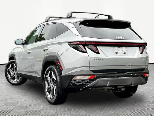 Shimmering Silver 2023 Hyundai TUCSON Limited