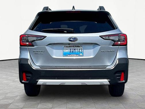Ice Silver Metallic 2020 Subaru Outback Limited