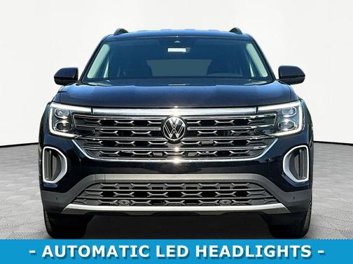 Gray 2025 Volkswagen Atlas 2.0T SE w/Technology