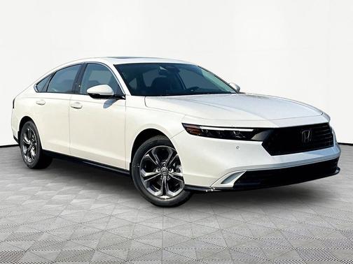 Platinum White Pearl 2026 Honda Accord Hybrid EX-L