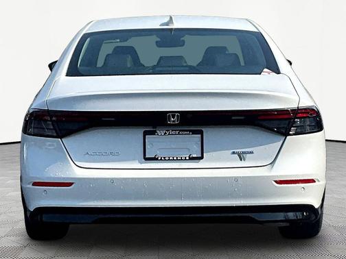 Platinum White Pearl 2026 Honda Accord Hybrid EX-L