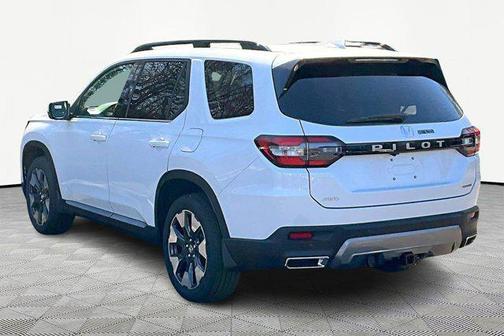 2026 Honda Pilot Touring 8-Passenger