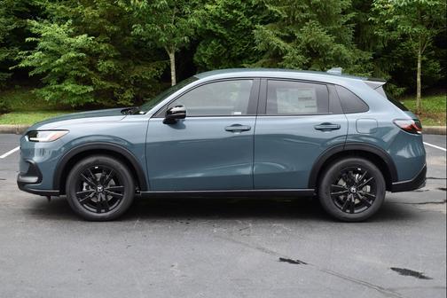 Nordic Forest Pearl 2027 Honda HR-V Sport