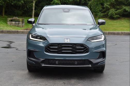 Nordic Forest Pearl 2027 Honda HR-V Sport