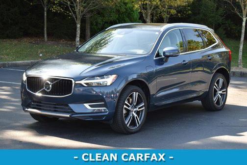 2019 Volvo XC60 Recharge Plug-In Hybrid T8 Momentum