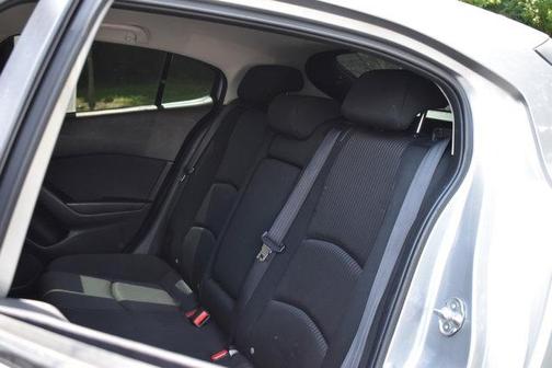 2015 Mazda Mazda3 i Touring