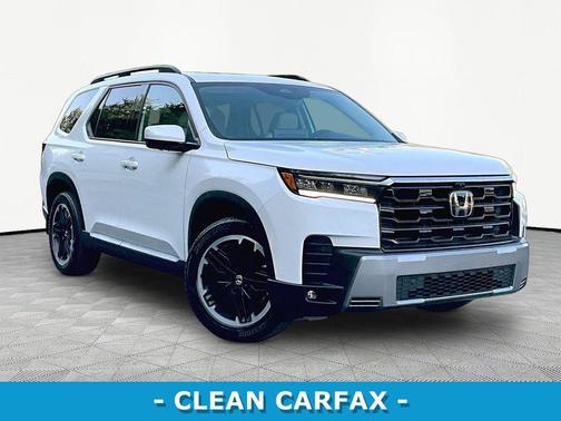 Platinum White Pearl 2026 Honda Pilot Touring 8-Passenger