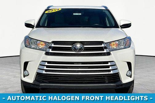 Blizzard Pearl 2019 Toyota Highlander XLE