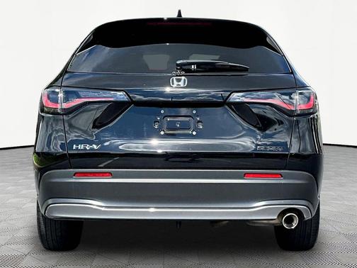 Crystal Black Pearl 2024 Honda HR-V AWD Sport