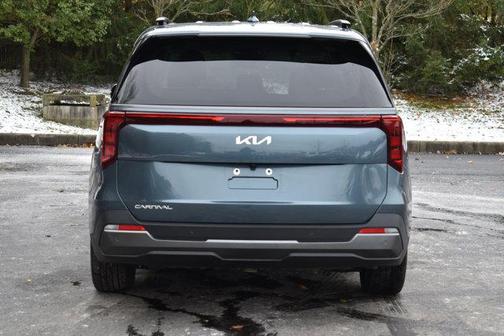 2025 Kia Carnival SX