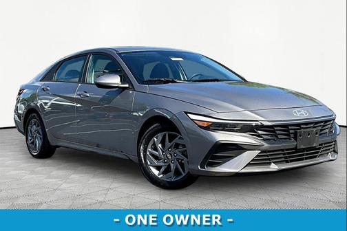 Fluid Metal 2024 Hyundai ELANTRA SEL