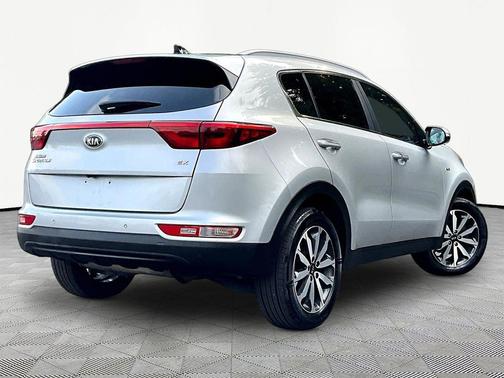 Sparkling Silver 2017 Kia Sportage EX