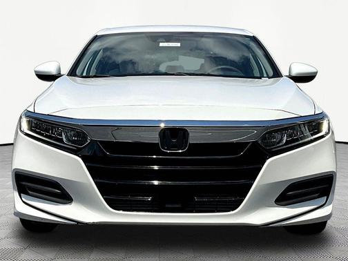 Platinum White Pearl 2018 Honda Accord LX
