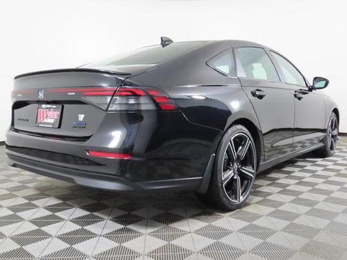 Crystal Black Pearl 2026 Honda Accord Hybrid Sport